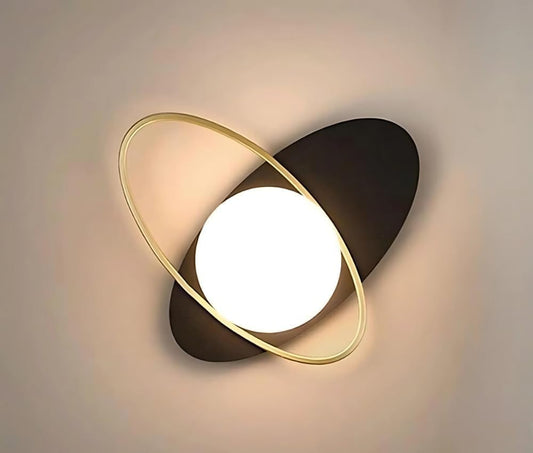 Applique LED da Parete G9, Design Moderno Nero e Oro, Sfera Opalina, Luce Diffusa per Camera, Soggiorno, Corridoio, Ingresso, Lampada Decorativa in Metallo Elegante AQ58