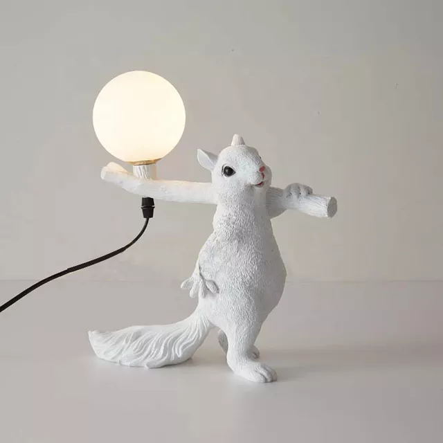 LAMPADA DA TAVOLO MODERNA MODELLO SCOIATTOLO D06