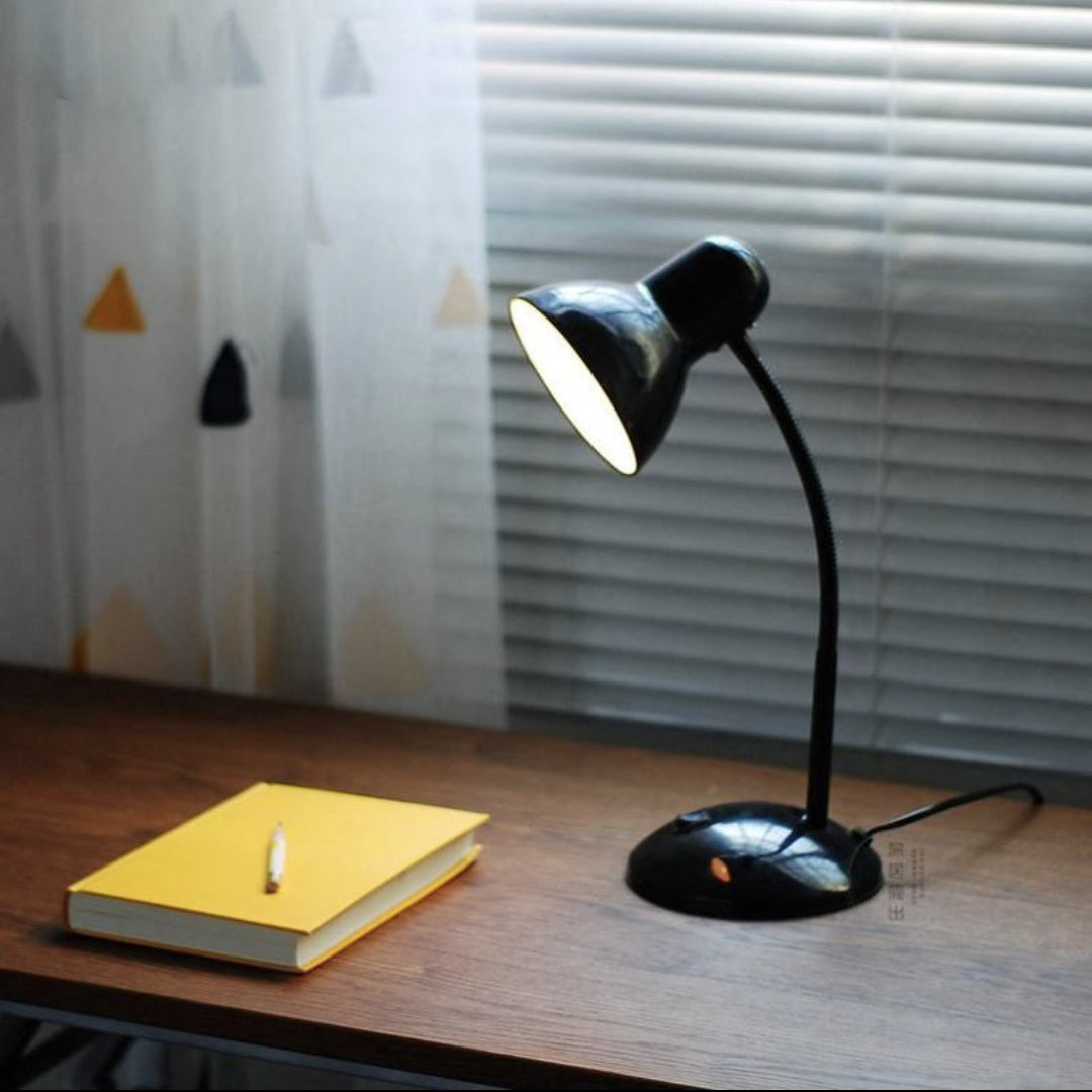 LAMPADA DA TAVOLO MODERNA MODELLO STUDY D22