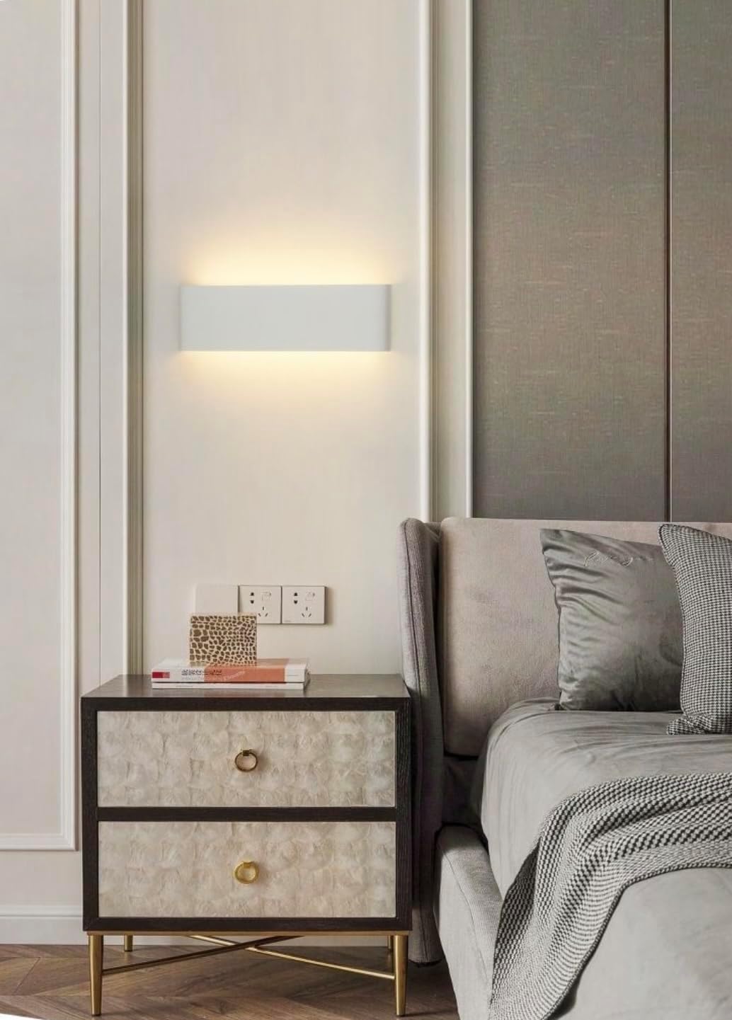 Applique da Muro LED 15W Bianca Rettangolare, Lampada da Parete Moderna in Alluminio Verniciato, 3000K-6500K Regolabile, per Camera da Letto, Soggiorno, Corridoio E57-B3C