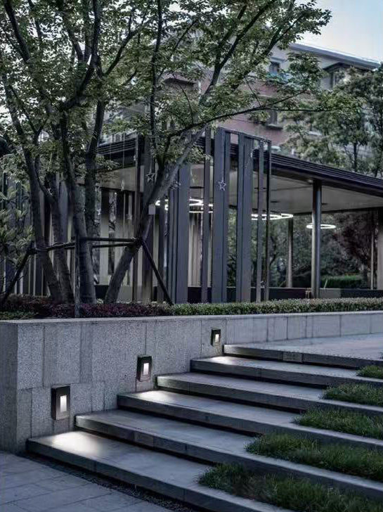 Applique da Esterno LED 12W IP65 – Lampada da Parete o Segnapasso in Alluminio, Impermeabile, Luce Decorativa per Muro, Giardino e Scale, Design Moderno ES62