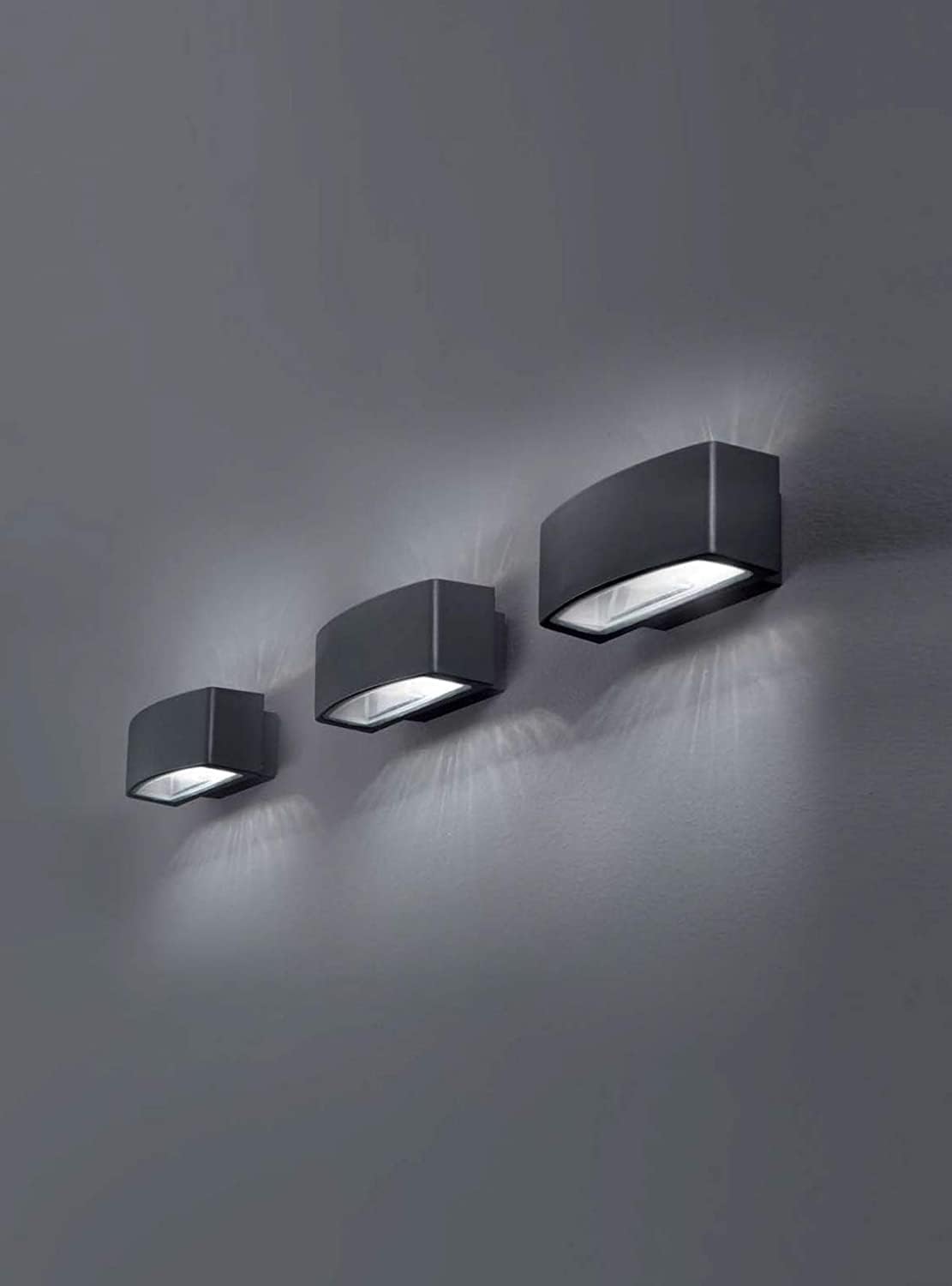 Applique lampada da muro parete in alluminio e vetro per esterno casa locali terrazza IP65 con attacco per lampadine E27 [lampadina esclusa] ES29