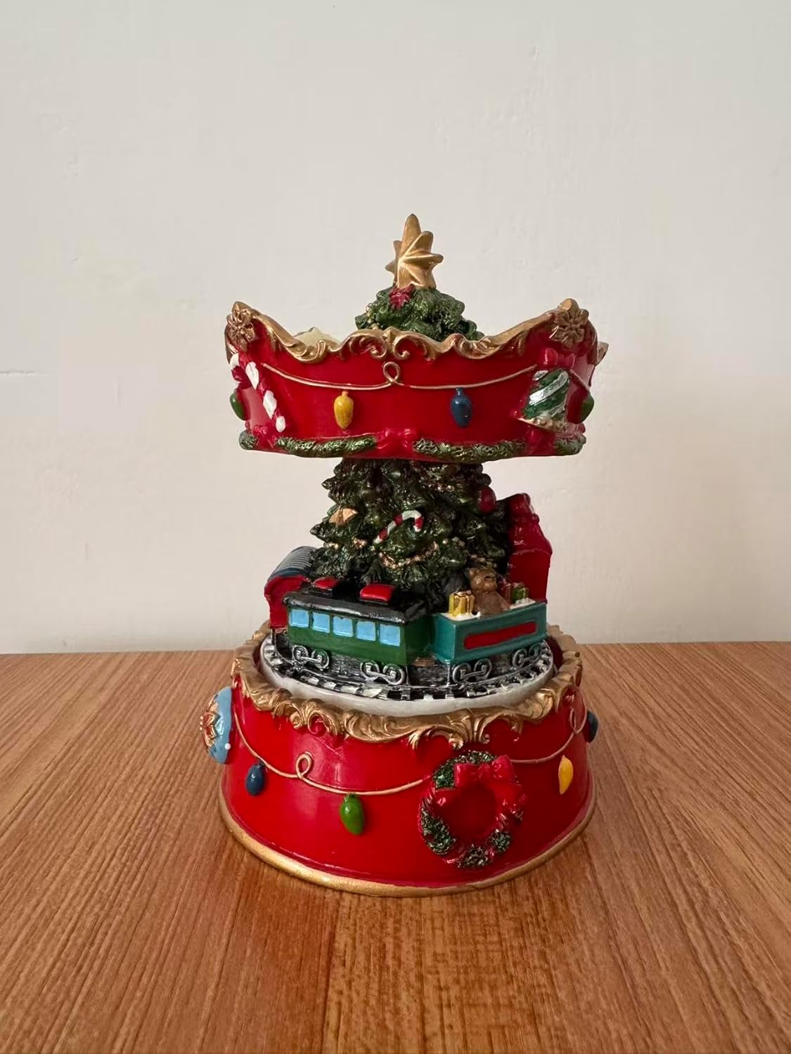 Carillon di Natale Rotante con Babbo Natale e Trenino, Giostra Musicale Natalizia con Movimento, Decorazione Natalizia da Tavolo Ø12×H16,5 cm 423507