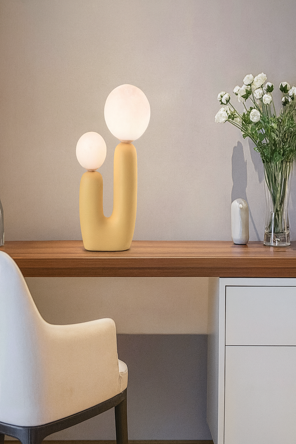 Lampada da Tavolo Design  – Attacco G9, Lampada Decorativa Moderna in Resina, Stile Artistico per Soggiorno, Camera da Letto, Comodino D14