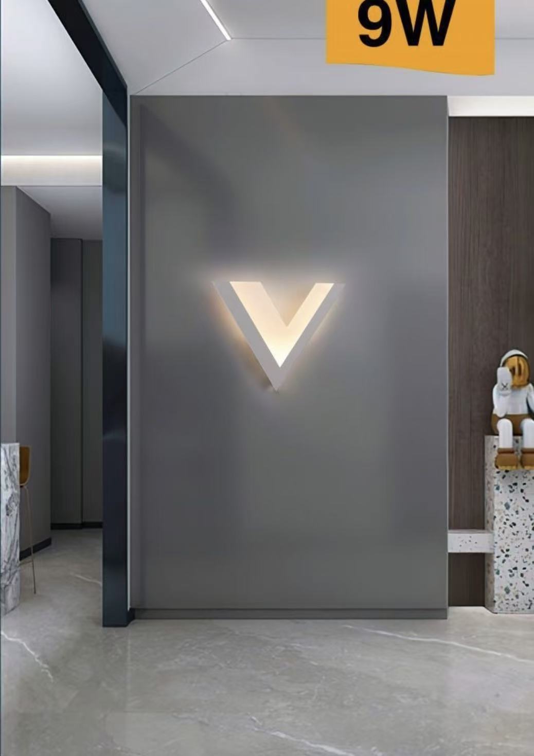 TEKHOME Applique da muro LED 9W design moderno a forma di V, luce regolabile 3000K-6500K, lampada da parete decorativa per soggiorno, corridoio e camera da letto AQ14-B3C