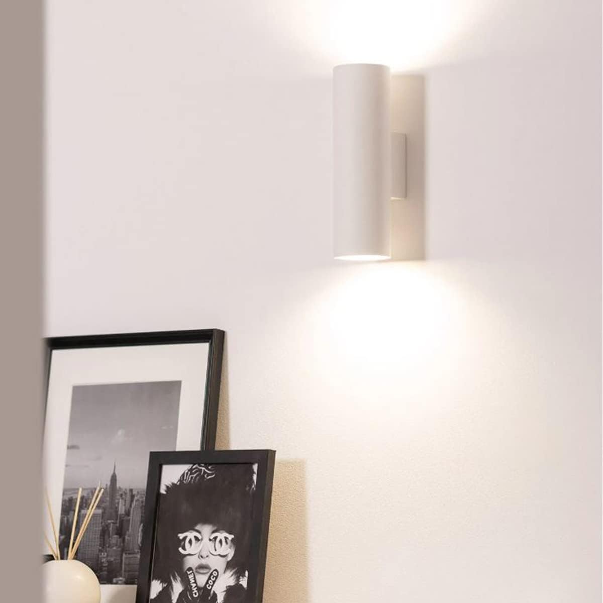 Applique da Parete in Gesso Verniciabile Doppio Fascio di Luce, 2x GU10, Bianco, Design Moderno per Interni – GS-E50
