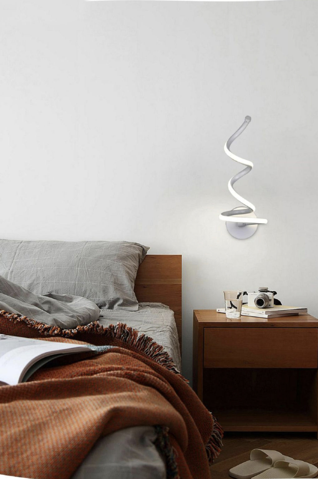 APPLIQUE DA PARETE STILE MODERNO VORTICE