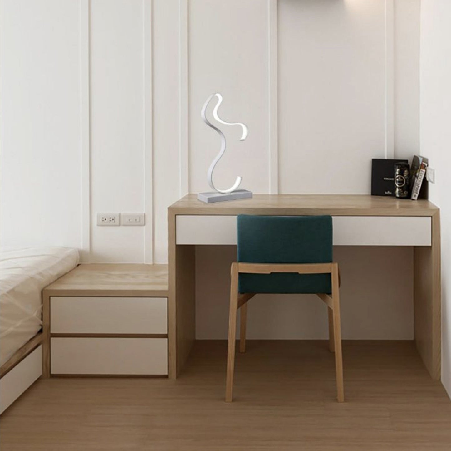 LAMPADA DA TAVOLO MODERNA MODELLO NASTRO